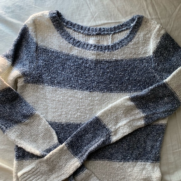 A&F sweater - Picture 2 of 4